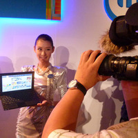 Intelのプレス向け発表会にも美女が登場（世貿中心、2011年）