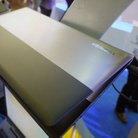 東芝のUltrabook「Satellite U845W」