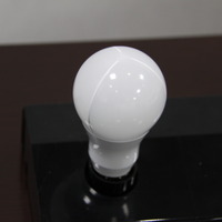 広配光タイプのLED電球