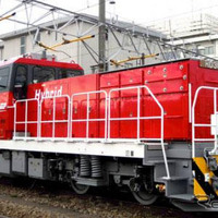 JR貨物のハイブリッド入換機関車 量産1号車 HD300-1号機