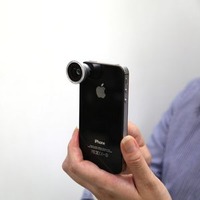 マグネットで簡単装着！ 画角180度の広範囲撮影ができるiPhone用魚眼レンズ 画像
