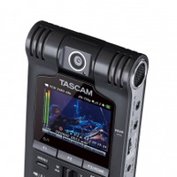 ティアック、音質と画質にこだわるライブ撮影向けリニアPCM・HDビデオレコーダー……自分撮りも 画像