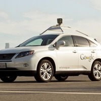 グーグルのロボットカー、新テスト車を導入 画像