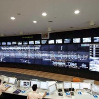 新東名高速道路 道路管制センターの大型表示装置