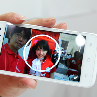 【CEATEC 2012 Vol.26】ファーウェイより日本では初モデルとなるスマートフォン……カメラ機能が充実 画像