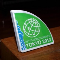 東京大会のロゴ　左は東京スカイツリーだ