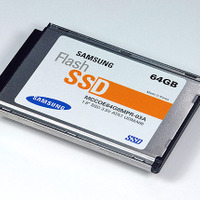 　韓国SAMSUNG Electronics（サムスン電子）は27日（現地時間）、NAND型フラッシュメモリを記録媒体にしたドライブ、Solid State Drive（SSD）の64GBタイプを発表した。同社はこれを今年第2四半期から量産開始するとしている。