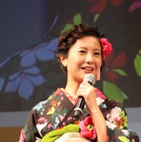 【フォトレポート】吉高由里子さんの着物姿がまぶしかった、ディー・エヌ・エー新ロゴ発表会