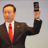 ドコモ加藤社長、2013春モデルでは「Xperia Z」を“一押し” 画像