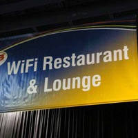WiFiが利用できるレストラン＆ラウンジもある