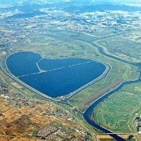 栃木県・渡良瀬川下流に作られた渡良瀬遊水地もハート形に見える