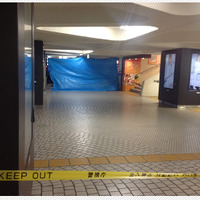 爆弾予告により封鎖される新宿駅の様子