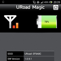 スマホアプリ「URoad-Magic」の画面。バッテリー残量や電波状況なども確認できる。