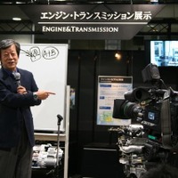GT-Rの技術を紹介するイベントに出席した水野和敏氏