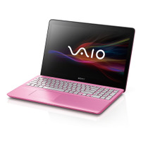「VAIO Fit」シリーズのプレミアムモデル「VAIO Fit 15」にはピンクも用意