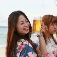 ビールと美女！　夏、「Orion Beach Party」で沖縄を感じる 画像