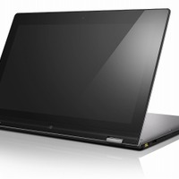 レノボのノートパソコン「IdeaPad Yoga 13」