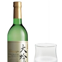 日本盛 大吟醸720ml瓶と「味わいワイングラス」