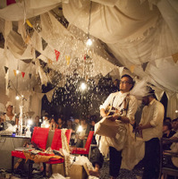 スズキタカユキと4人の音楽家による『音と布、光と料理のサーカス』、10月31日公演第二部で披露された14SSコレクション