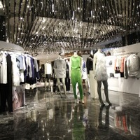 3.1PHILLIP LIM HOLIDAY COLLECTION（伊勢丹新宿店3階）