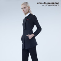 シュウウエムラの制服が「ウエムロムネノリ」デザインに一新 画像