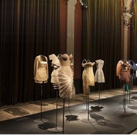 パリのガリエラ服飾美術館で開催中のアライア展