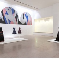 パリのガリエラ服飾美術館で開催中のアライア展