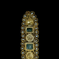 Gold hair ornament, set with natural pearls, emeralds and sapphiews