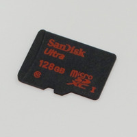 世界最大容量128GBを実現したSanDiskのmicroSDメモリーカード