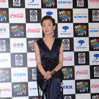 　竹内結子、宮沢りえ、中谷美紀、広末涼子ら、セクシーなドレスで登場し「第20回東京国際映画祭」を華やかに盛り上げた豪華女優の写真を紹介する。