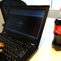 名前入りコークを入手＆シェア……コカ・コーラのバーチャルな限定ボトル 画像