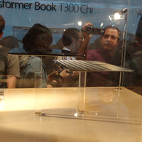 ASUSが発表した「インテル Core M プロセッサー」搭載のデバイス「ASUS Transformer Book T300 Chi」