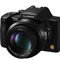 　松下電器産業は、LUMIXシリーズの新製品として、光学12倍ズームと手ブレ補正機能を搭載した500万画素デジタルカメラ「DMC-FZ20」を8月27日に発売する。価格はオープンで、実売予想価格は73,000円前後（税込み）。