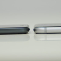 iPod touch 5Gとほぼ同等の厚みとしている