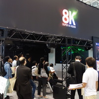 NHKでは8K収録の番組をデモ