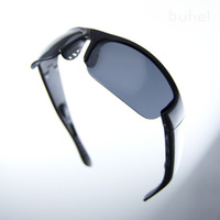 骨電導技術を搭載したサングラス「Buhel SOUNDglass」 画像