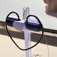 ソニーがCESに展示したイヤホン型ウェアラブル「Smart B-Trainer」