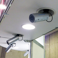 【SS2015速報リポート005】照明用ソケットを利用した本格的なWi-Fiライブカメラが登場 画像