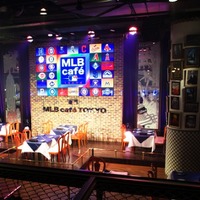 「MLB cafe TOKYO」が東京ドームシティにオープン……観戦と料理とパフォーマンス 画像
