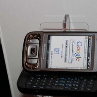 EMON実機写真：HTC TyTN IIがベース