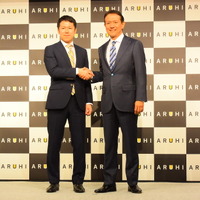 浜田CEO（右）と直海知之COO