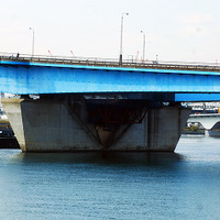 首都高晴海線の橋桁架設（4月22日、7～9時）