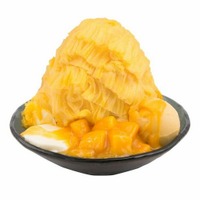 本国の台湾本店でも人気の「マンゴーかき氷」1,500円。マンゴーの果実やパンナコッタがたっぷり。