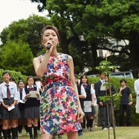 都立園芸高校「ハナミズキ百年祭」で熱唱する一青窈