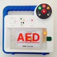 軽量＆タフで使いやすいバッテリー・パッド一体型AEDが登場 画像