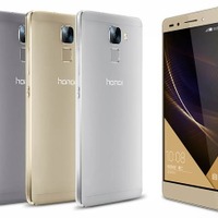 Huawei、ハイエンドな新モデル5.2型「Honor 7」を発表 画像