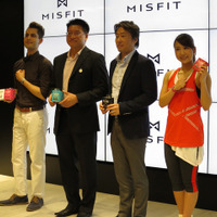 4ヶ月電池交換不要＆完全防水……米MISFITがウェアラブルデバイス「MISFIT FLASH」を発表 画像