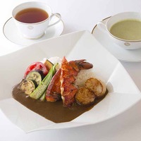 ◆名古屋店オリジナル◆オマール海老と帆立貝のカリーライス（本日のスープ・コーヒー付）　2,970円