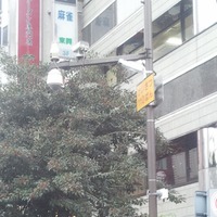 スーパー防犯灯の柱を再活用……横浜駅西口に防犯カメラ一体型LED防犯灯を設置 画像