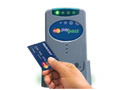 MasterCardと東芝、「PayPass」対応の非接触型チップ・モジュールの開発で協力 画像